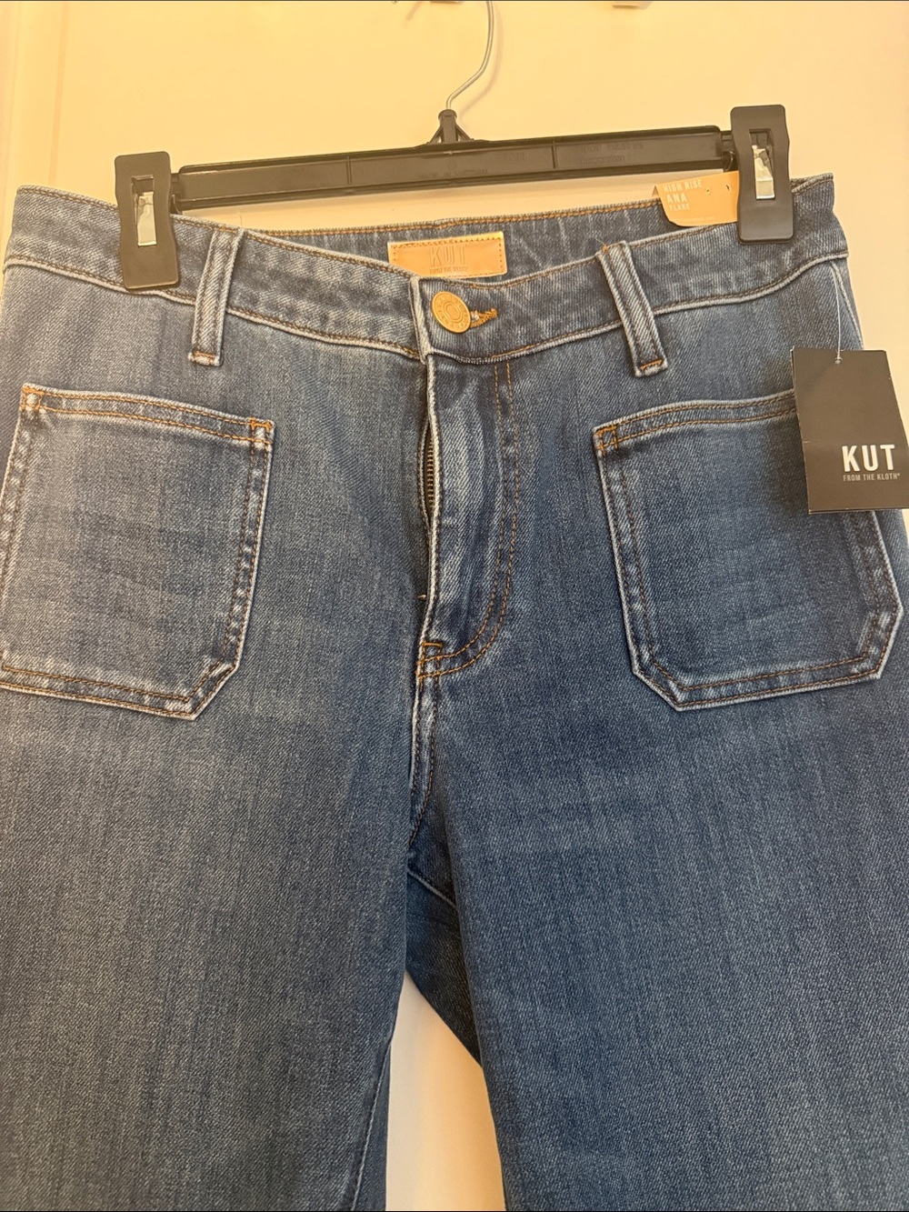 Kut from the Kloth Medium Dark Blue Flare Jeans with Front Patch Pockets - Picture 4 of 7